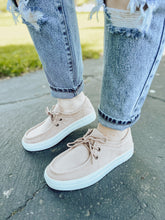 Load image into Gallery viewer, Rosy Nude Platform Sneaker
